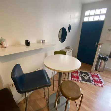 Le Charles Apartment