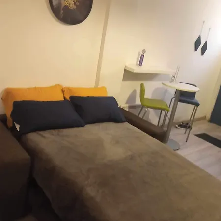 Le Charles Apartment